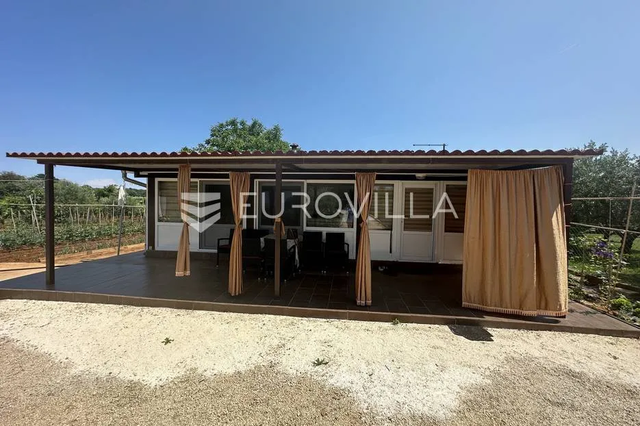 medulin, legalizirana kućica 65 m² na velikoj okućnici - slika 13