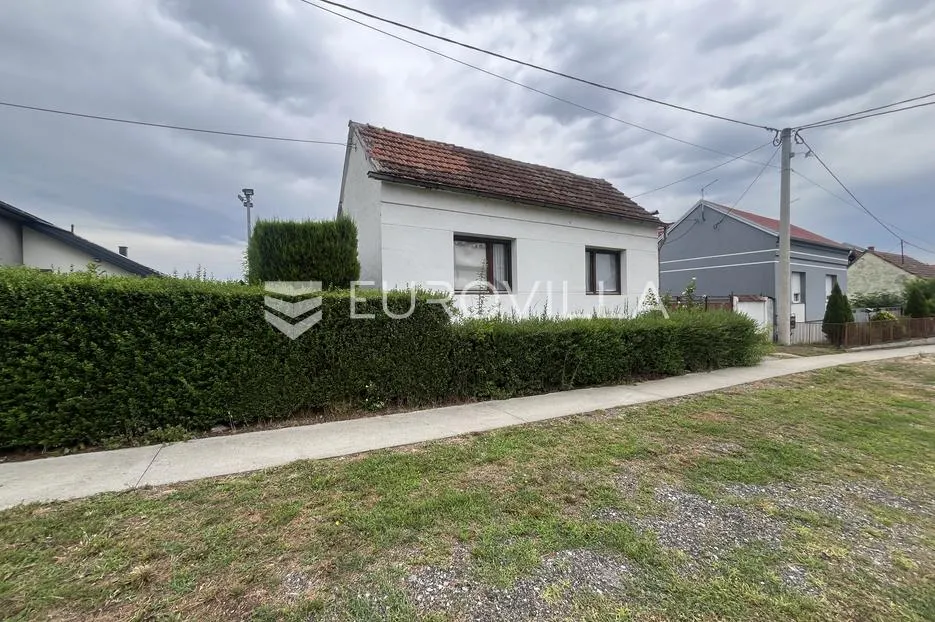 trnjani, kuća za adaptaciju na parceli 1235 m² - slika 2