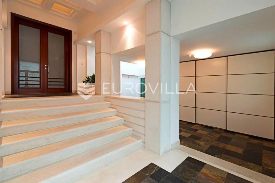 tuškanac luksuzna obiteljska vila 600 m² - slika 4