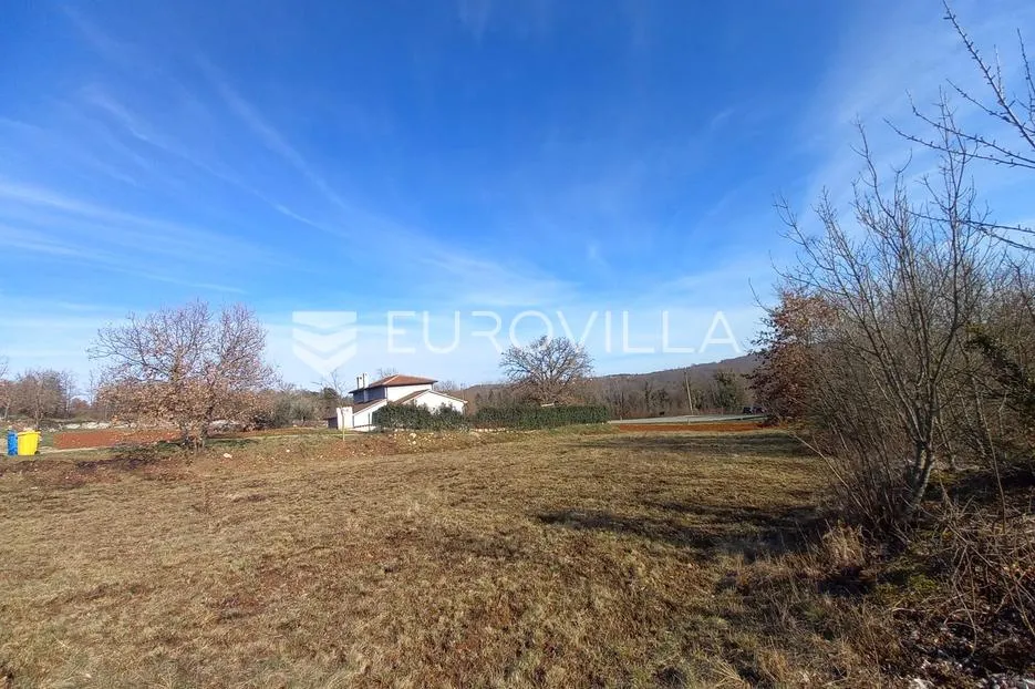istra, tinjan, građevinsko zemljište u mirnom okruženju - slika 17