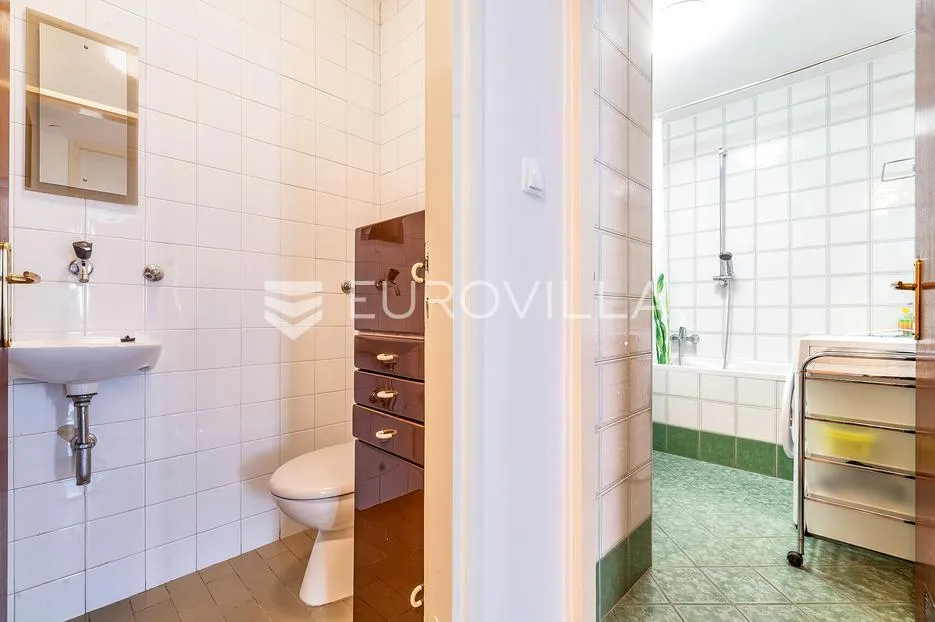 zagreb, savica, komforan trosoban stan 88 m² s pripadajućim spremištem - slika 7