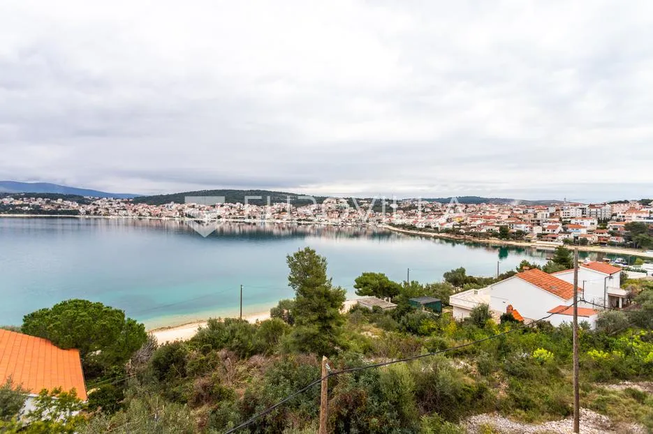 okrug gornji, moderno uređena vila blizu plaže - slika 10