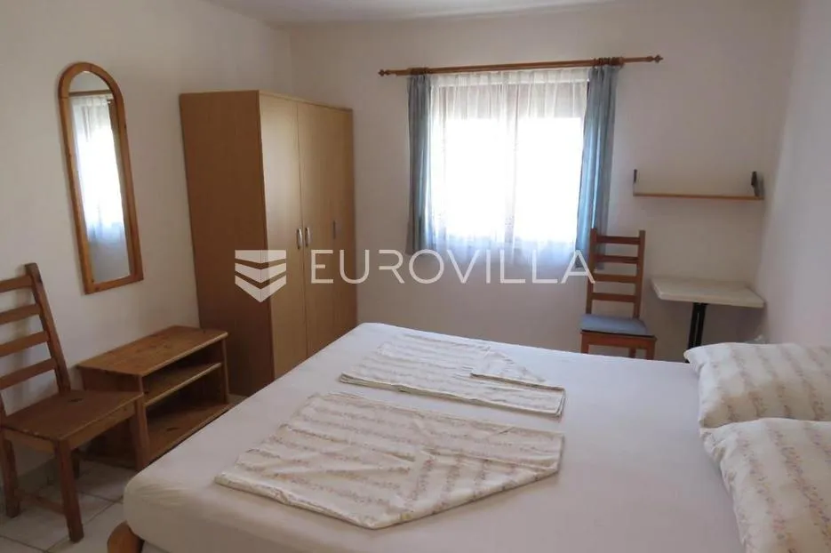 vir, kuća s 5 apartmana i pogledom na more - slika 21
