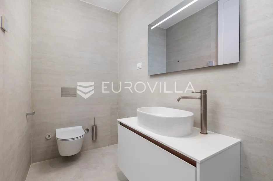 opatija, centar, dvosoban stan u novogradnji nkp 102 m2 - slika 10
