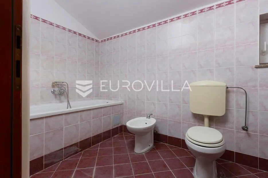 kostrena, glavani, peterosobni stan površine 125 m², pogled - slika 15