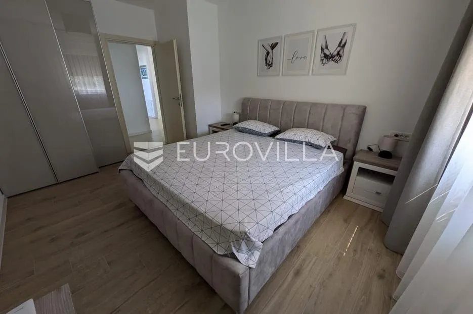 kostrena, rožmanići luksuzan stan s bazenom 154 m² - slika 12