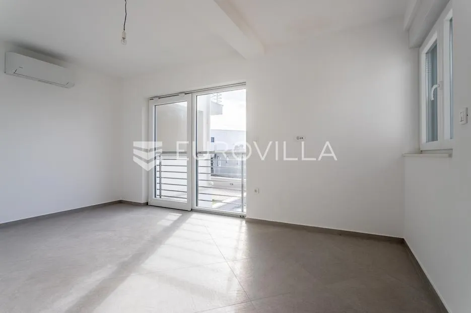 primošten, moderan stan, 83,05 m² - slika 4