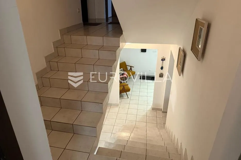 duga resa, mrežnički brig, kuća 350 m², 130 m do mrežnice - slika 5