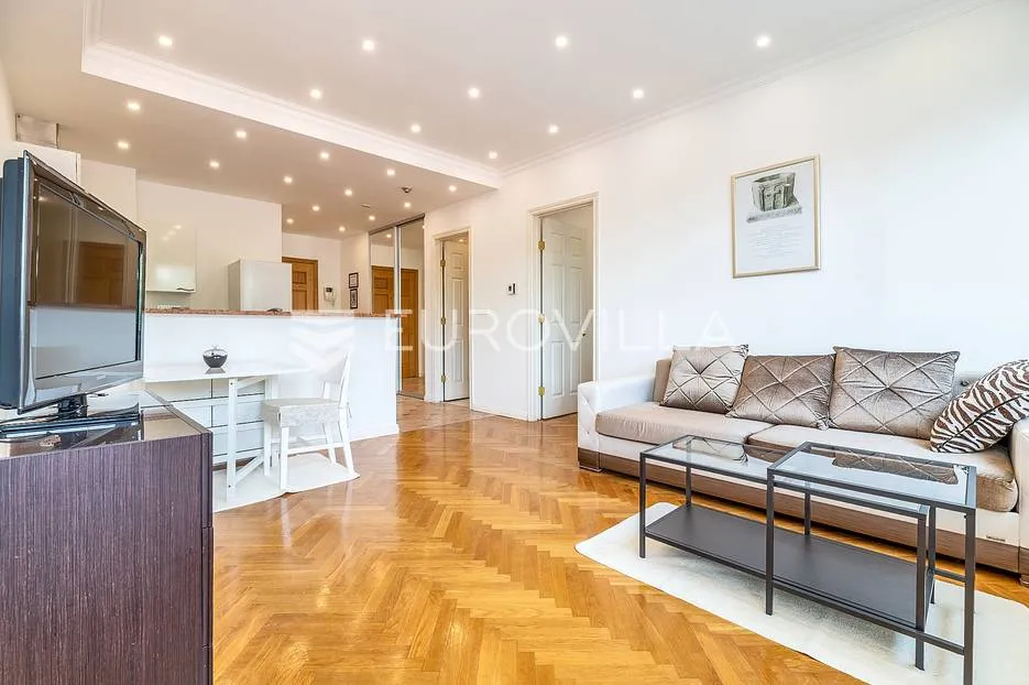 Zagreb, Importanne, prekrasan dvosoban stan 58 m²