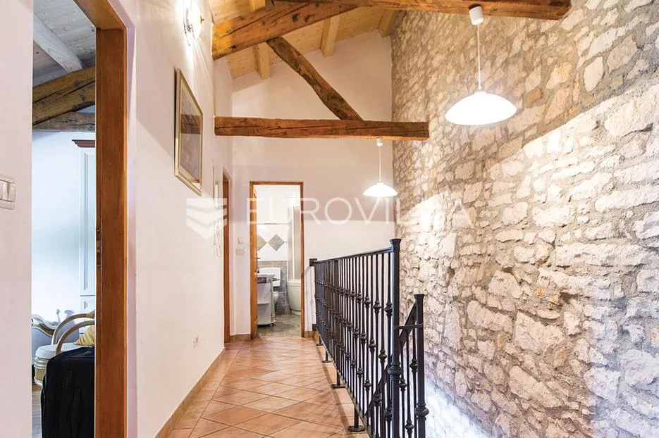 istra, puntera, jedinstvena autohtona istarska kamena 140m2 kuća s bazenom - slika 12