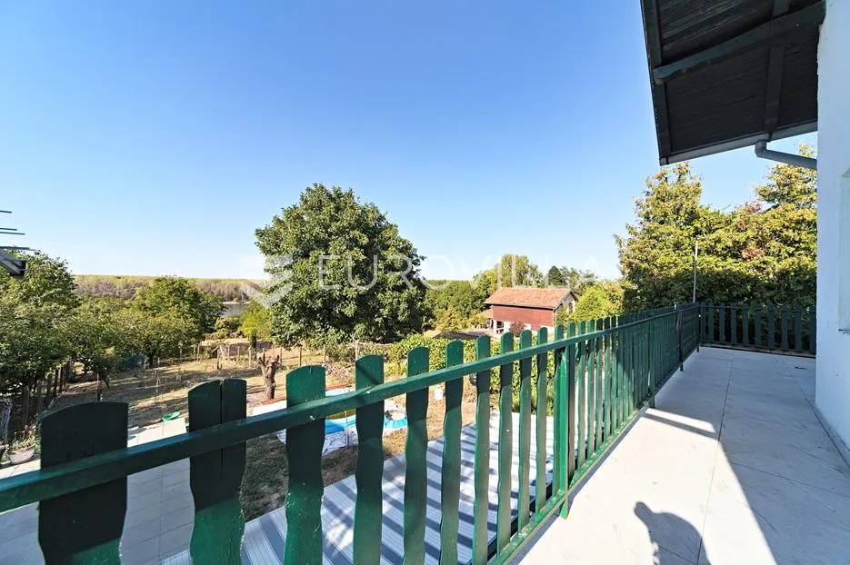 aljmaš, prodaje se lijepa i uređena vikendica površine 87 m² - slika 12