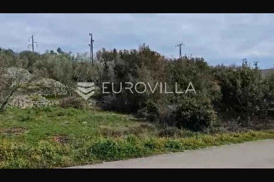 Kali, zemljište površine 568 m² na izvrsnoj lokaciji