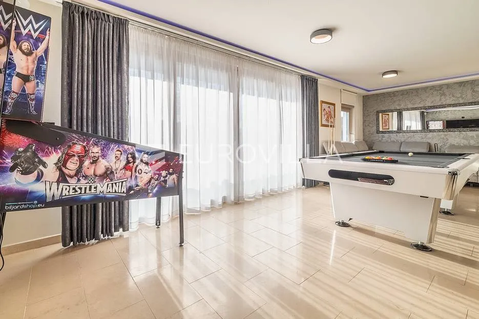 šestinski dol, luksuzna vila 370 m2 s bazenom na zemljištu 800 m2 - slika 7