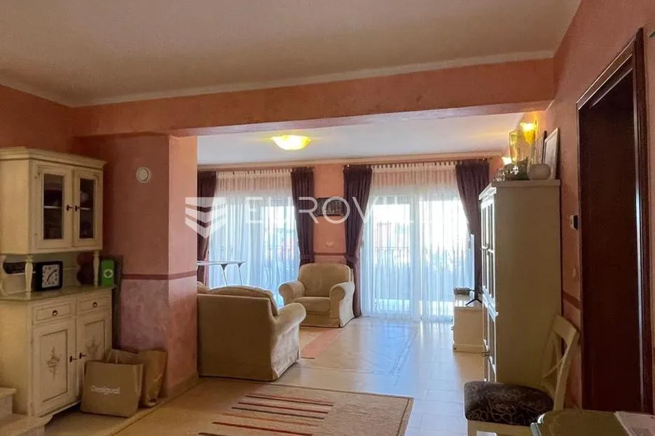 medulin, pješčana uvala, uređeni stan na traženoj lokaciji - slika 11