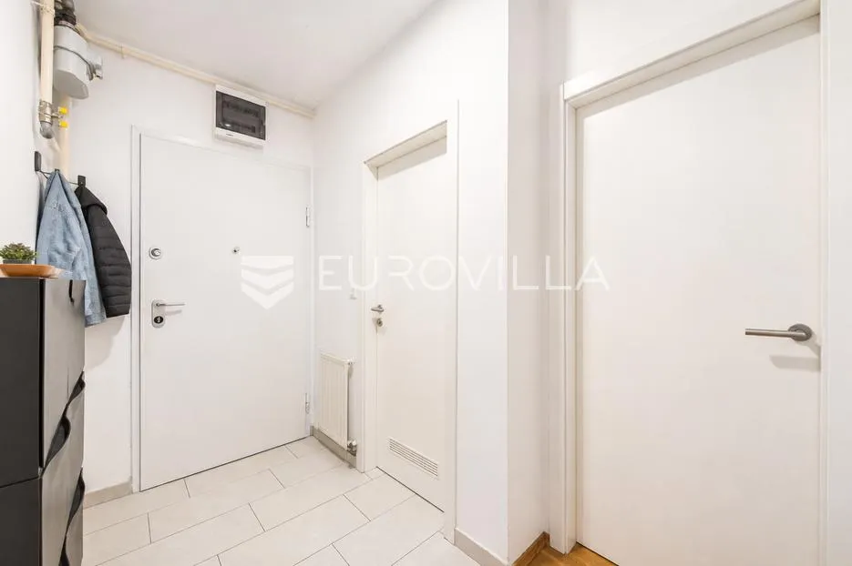 zagreb, vukomerec, trosoban stan s parkingom neto površine 63 m² - slika 12