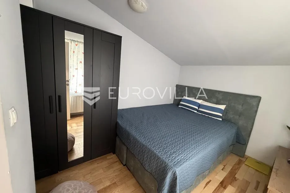 đakovo, centar, prostran trosoban stan od 112 m² u zgradi s liftom - slika 21