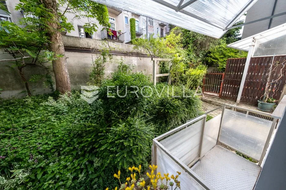 zagreb, centar, uređen trosoban stan površine 57 m² - slika 14