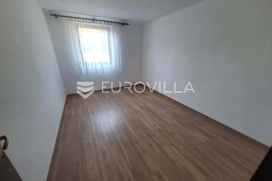 slunj, donji furjan, kuća 170 m², novouređena - slika 4