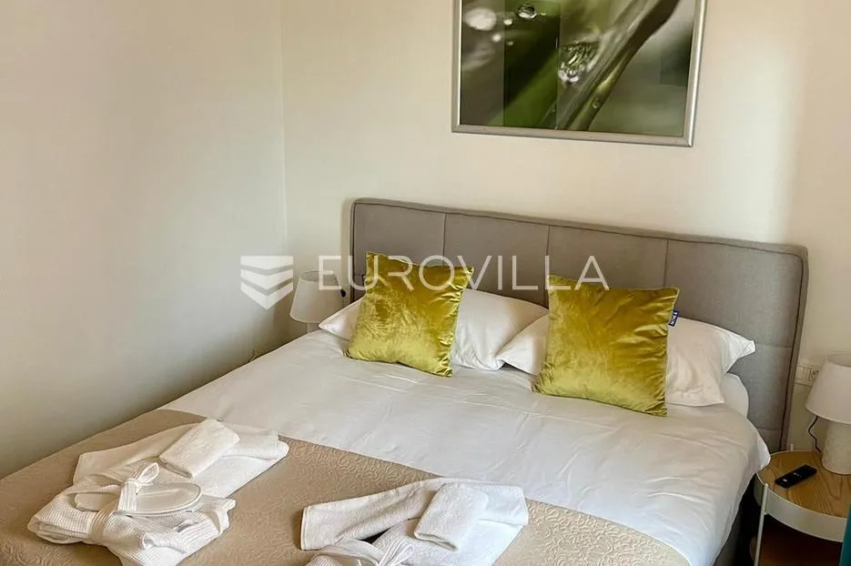 ogulin, zagorje, kuća 350 m², novouređena - slika 14