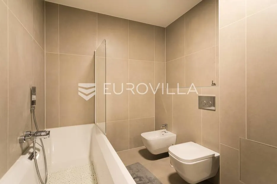 zagreb, ban centar luksuzan dvosoban stan 73 m² s garažom - slika 13
