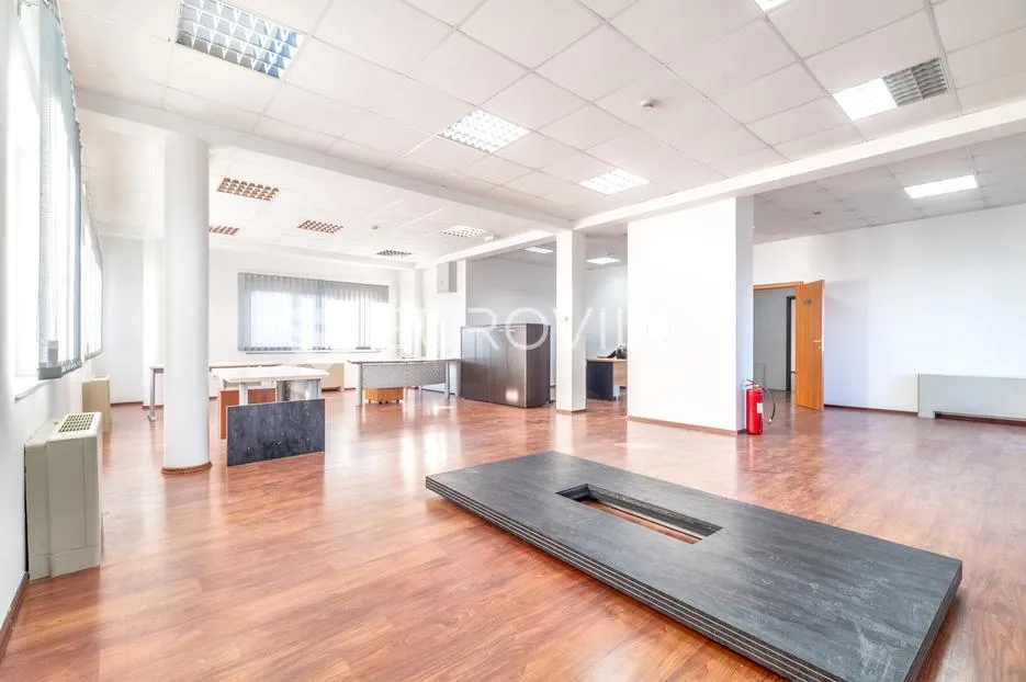 zagreb, lučko, poslovni prostor + parking 240 m2 - slika 2