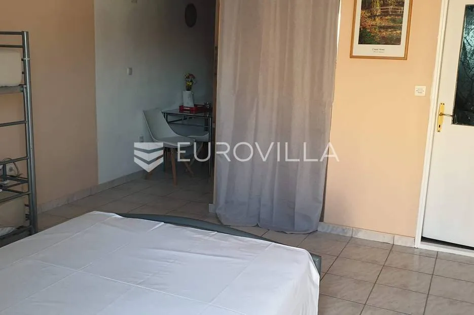 nin, ždrijac, prekrasna apartmanska vila, prvi red do mora - slika 16