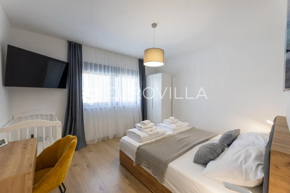 primošten, prekrasna vila s bazenom i pogledom na more, 311,56 m² - slika 13
