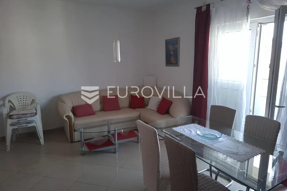 hvar, dva stana, ukupno 122,46 m² - slika 2