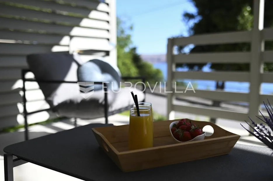 karlobag, cesarca prekrasna vila s bazenom uz more 240 m² - slika 15