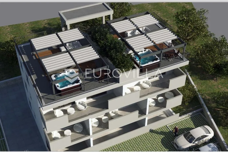 trogir, okrug gornji, penthaus na drugom katu površine od 65,89 m² s krovnom terasom - slika 2