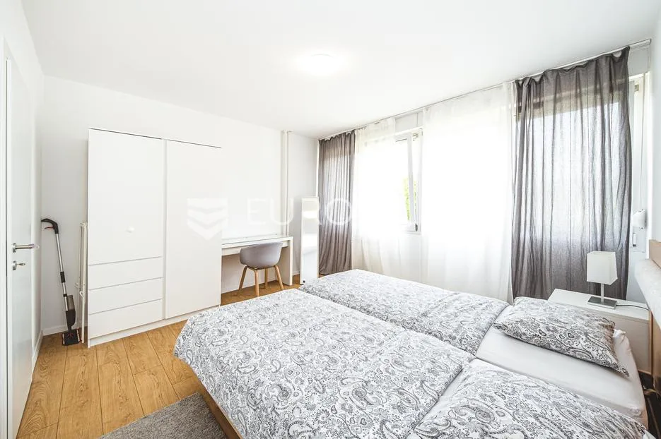 zagreb, miramarska, novouređen dvoipo soban stan površine 60 m² - slika 8