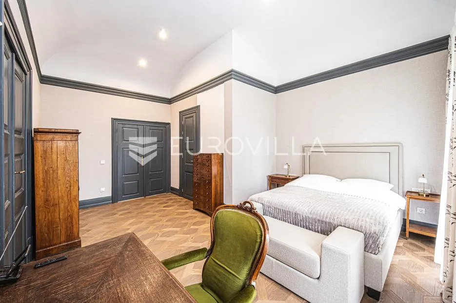 zagreb, gornji grad, demetrova ulica, luksuzan peterosoban stan 260 m² u palači s atrijem - slika 6