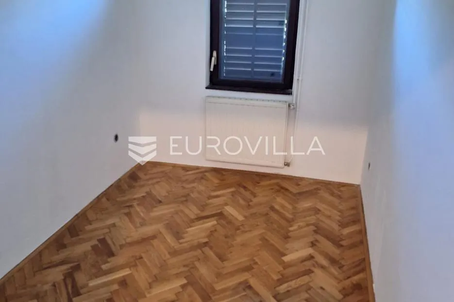 karlovac, velika jelsa, kuća, 175 m2, mirna lokacija - slika 4