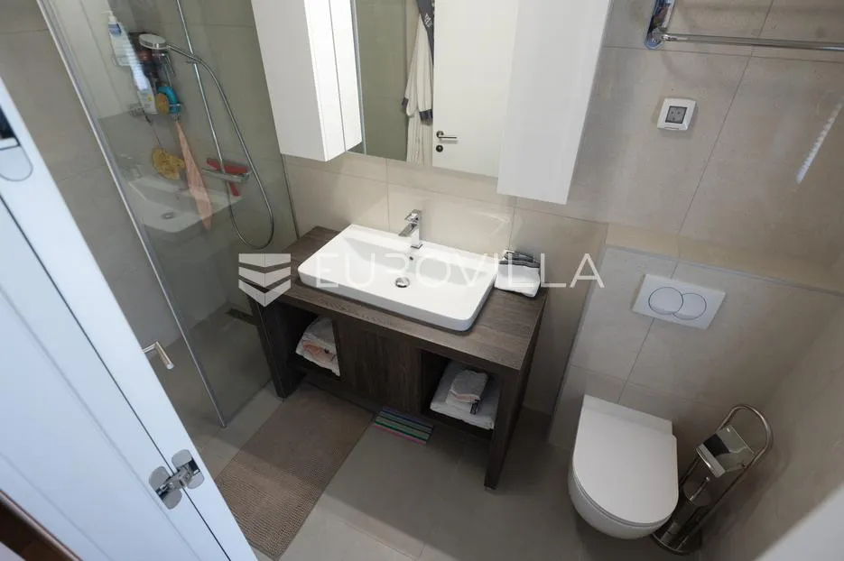 zadar, borik, luksuzan penthouse površine 137,26 m² s terasama na top lokaciji - slika 31