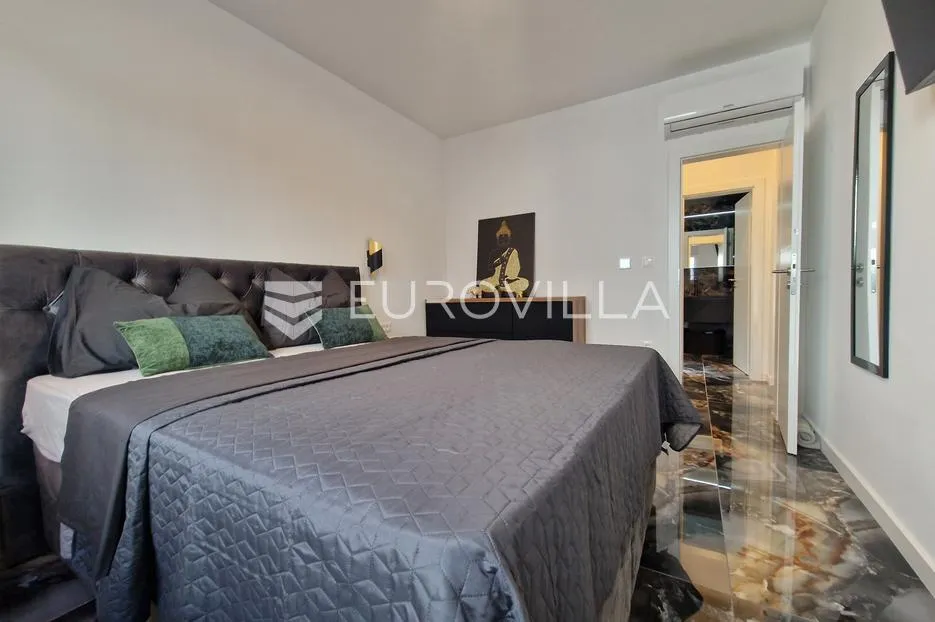 vir, moderan apartman s dvije spavaće sobe, terasom, vrtom i 2 parkirna mjesta, centar - slika 31