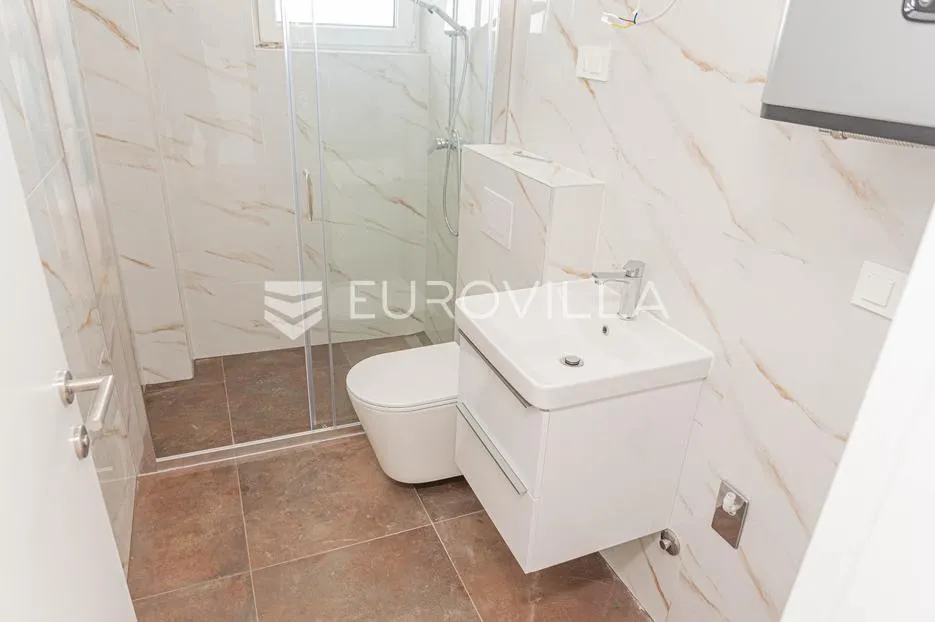 tribunj, novogradnja, stan na drugom katu, 86,16 m² - slika 12