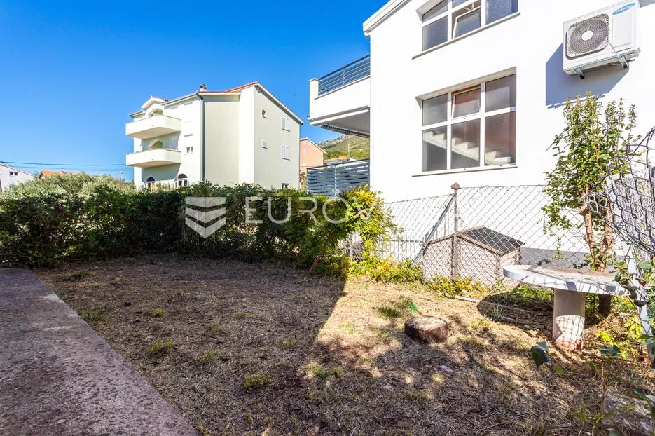 kaštel sućurac, kuća s tri stambene jedinice - slika 28