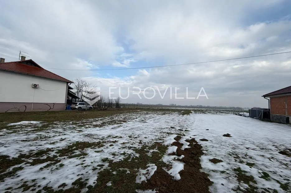 đakovo, građevinsko zemljište, fronta 15 metara - slika 2