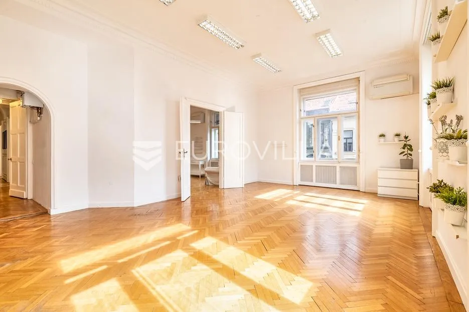 zagreb, centar, prekrasan građanski stan 136 m² - slika 10