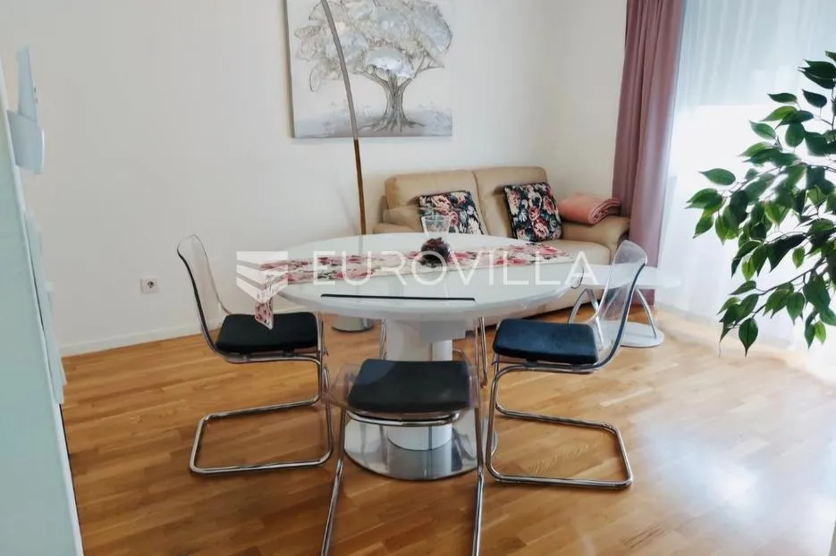 zagreb, špansko, prekrasan trosoban stan površine 56 m² s garažnim parkrinim mjestom - slika 3