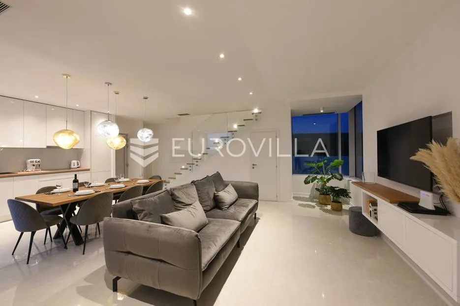 zadar, debeljak, luksuzno opremljena villa s bazenom i pogledom na more - slika 19