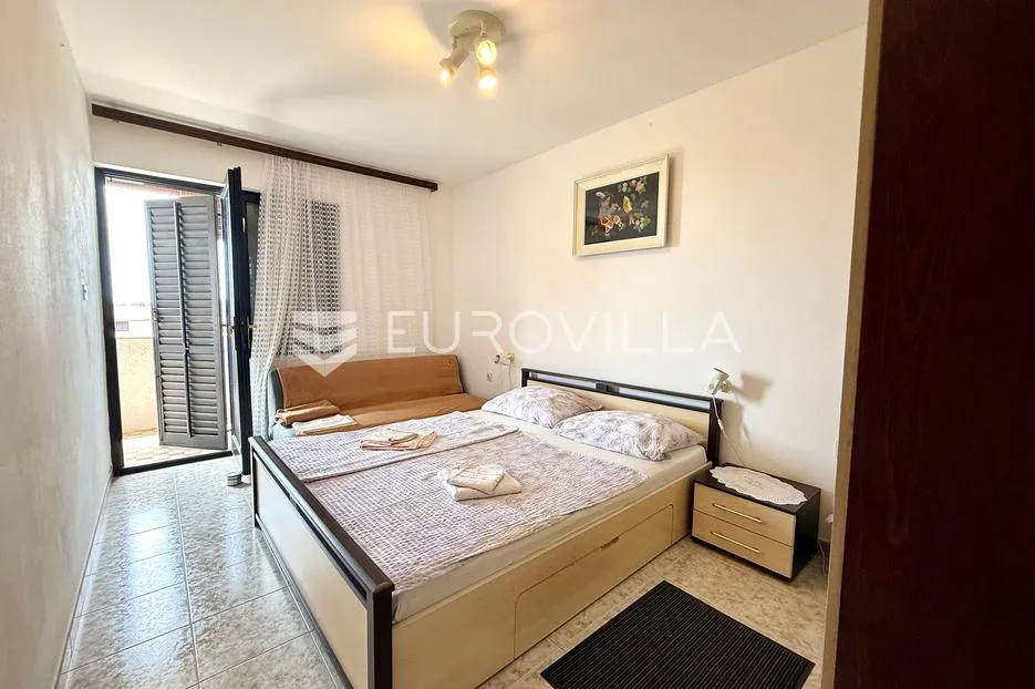 medulin, kuća sa tri apartmana i pogledom na more - slika 6