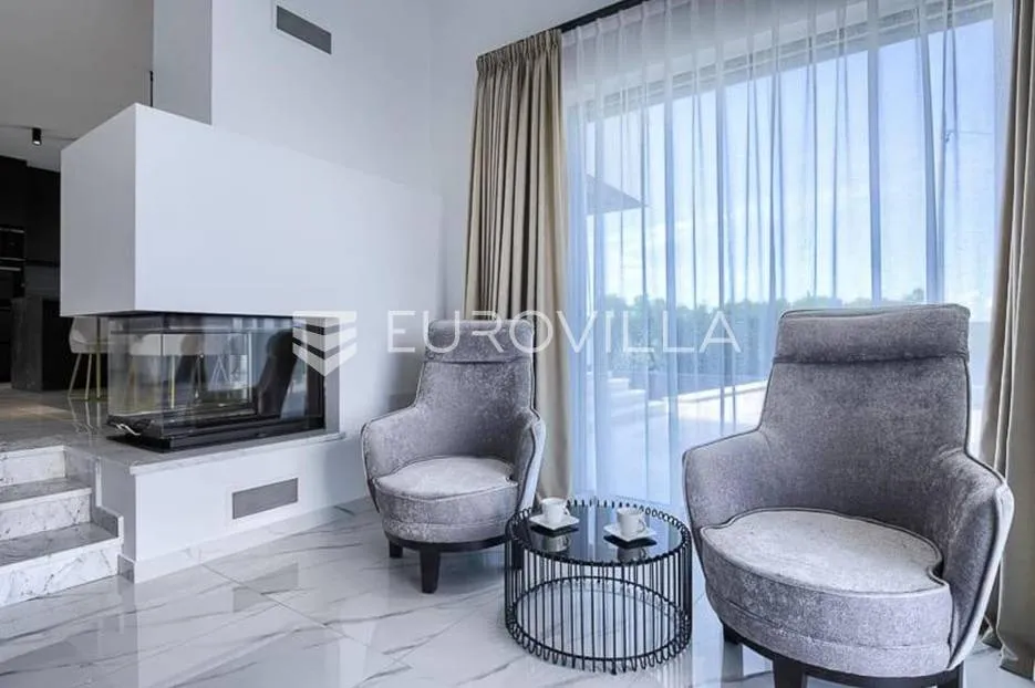 istra, rakalj, prekrasna vila s pogledom na raški zaljev nkp 270 m2 - slika 18