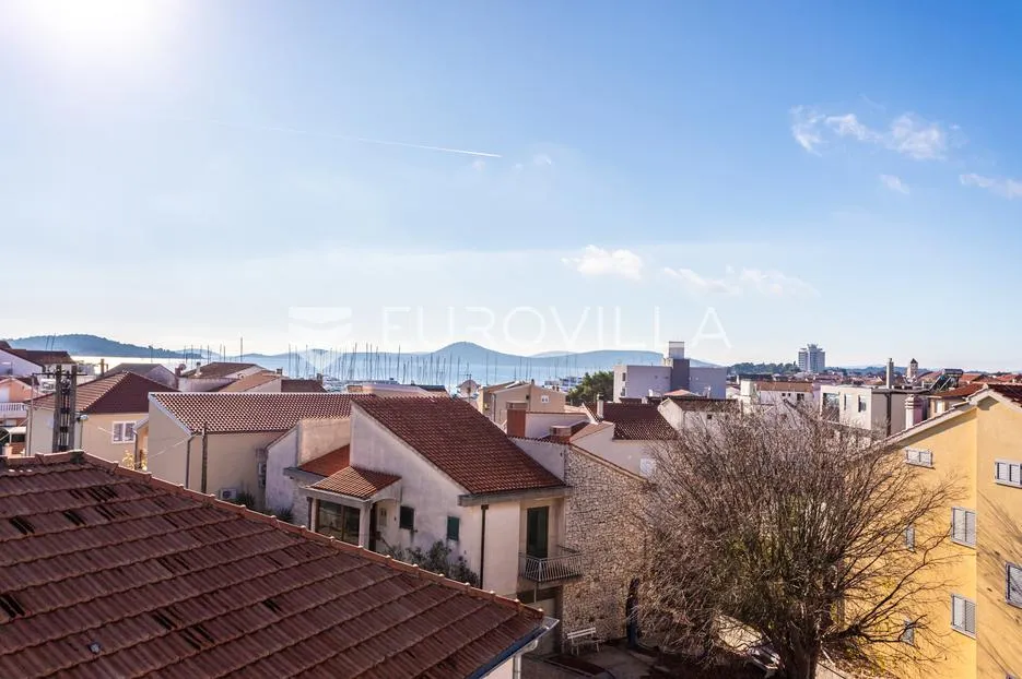 vodice, novogradnja, penthouse s krovnom terasom i pogledom na more, 150,94 m² - slika 20