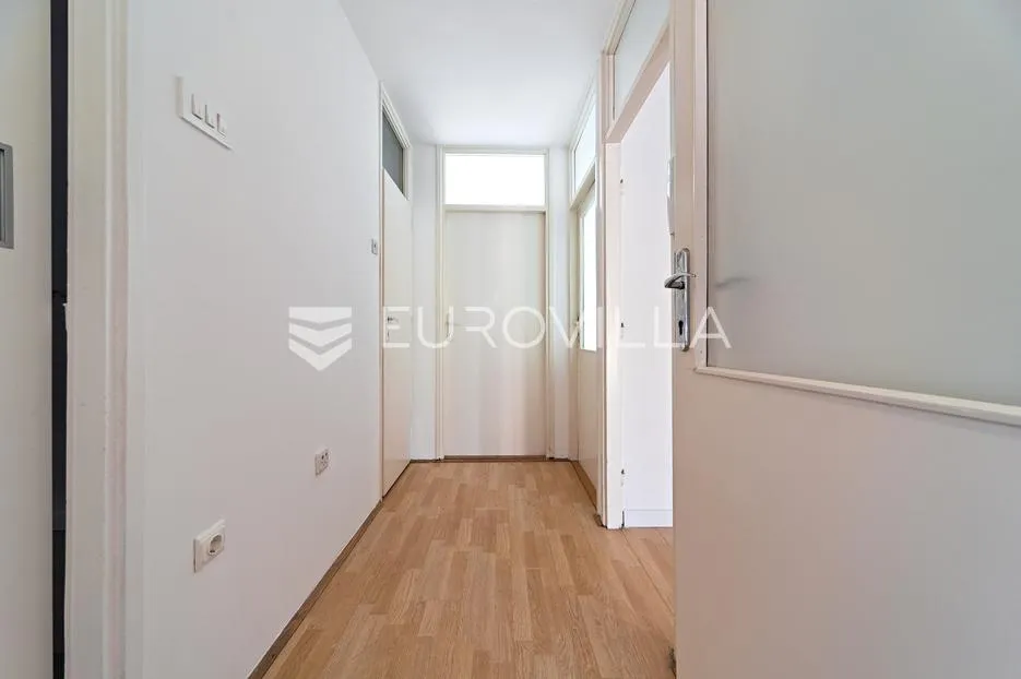 osijek, centar, dvosoban stan za prodaju u samom srcu grada, 55,19 m² - slika 2