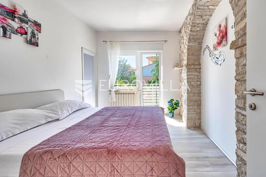luksuzna samostojeća vila s bazenom i saunom u ližnjanu - slika 31