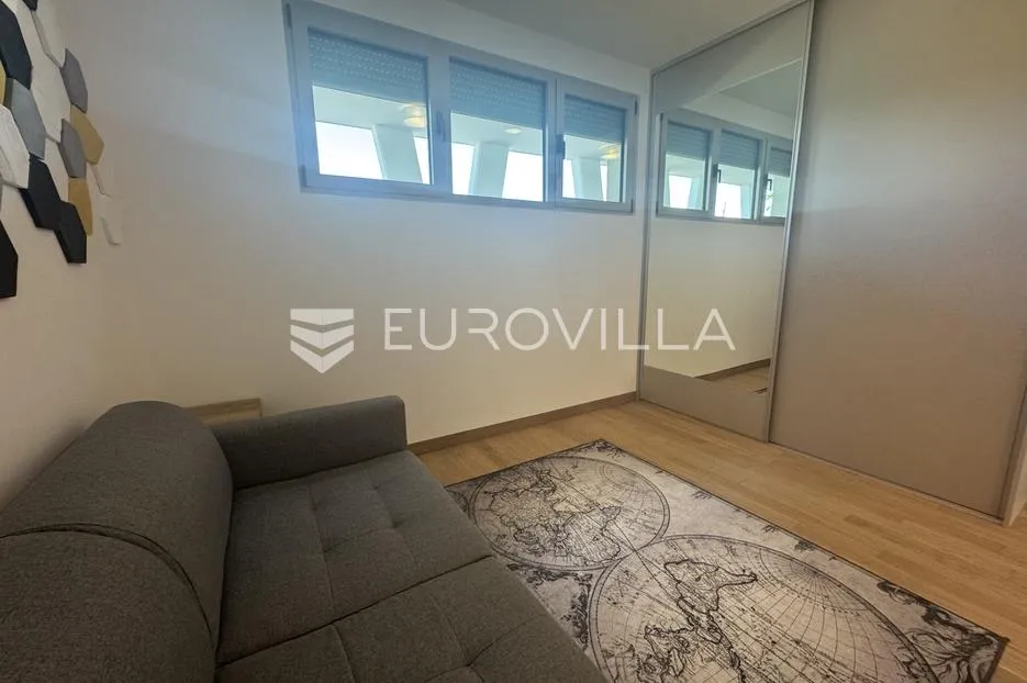 istra, rovinj, moderan stan s dvije spavaće sobe 101 m², vrtom i ograđenim parkirnim mjestom - slika 16