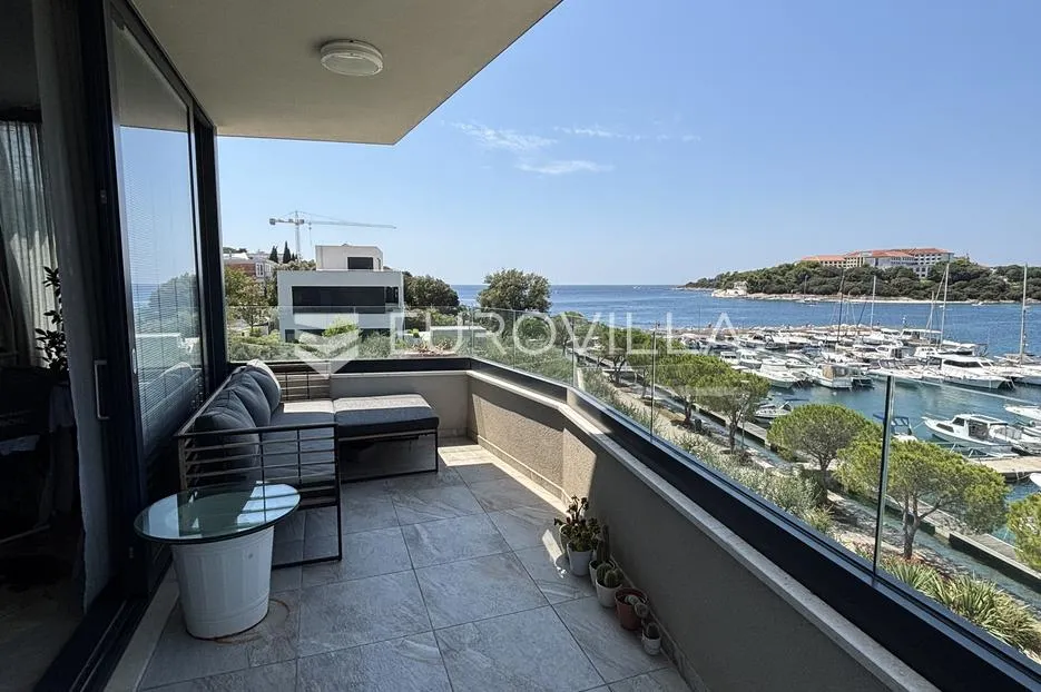 medulin, pješčana uvala, ekskluzivan penthouse prvi red do mora - slika 40