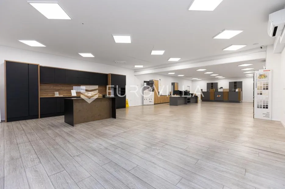 kukuljanovo, industrijski kompleks s dvije hale, zemljište 4,435 m² - slika 25