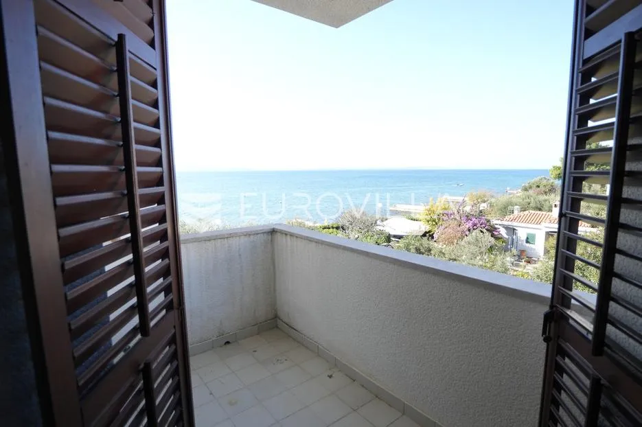 zadar, diklo vila prvi red do mora razvedena na tri etaže 377 m² - slika 14